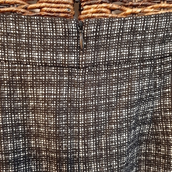 Trina Turk Small Wool Blend Tweed Knee Length Mini Pencil Skirt Black White - Picture 4 of 6
